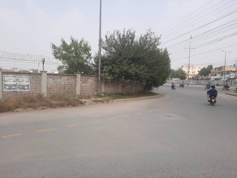 85 Kanal Commercial Corner Plot With 530 Feet Front And 650 Side Front At Main Ferozepur Road Available For Sale 4