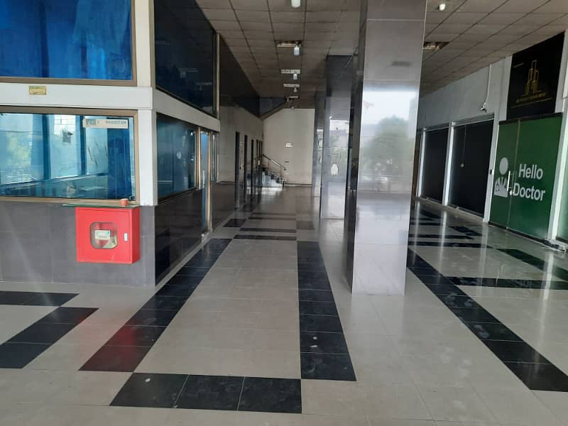 5500 Sq Ft Commercial Office Vacant For Rent At Main Boulevard Gulberg Lahore 2