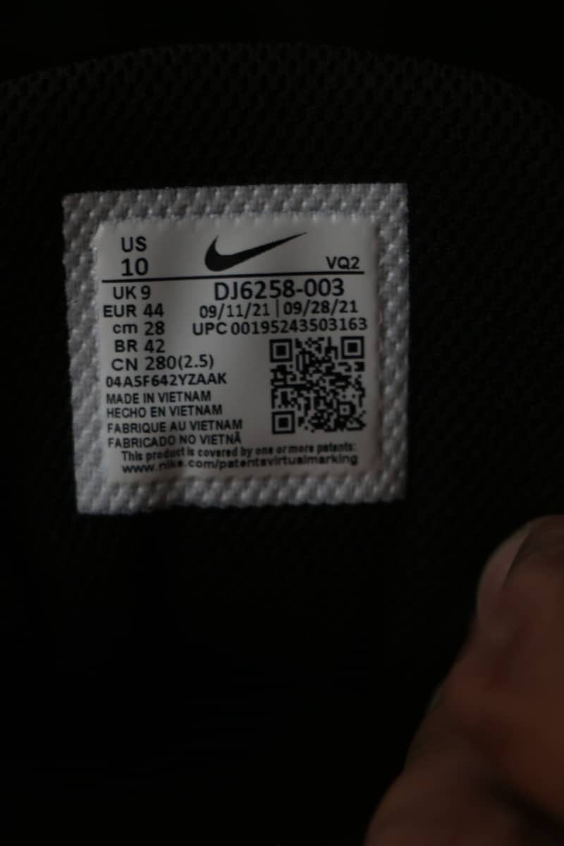 Nike(Italy)  Model No:DJ6258-003 (US-10)(UK-9) 1