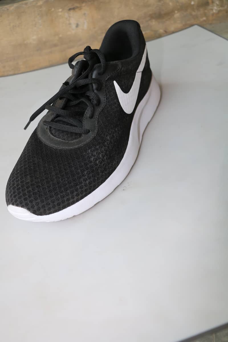 Nike(Italy)  Model No:DJ6258-003 (US-10)(UK-9) 3