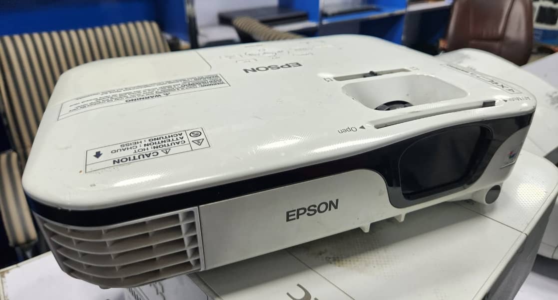 Used & New Projectors 3