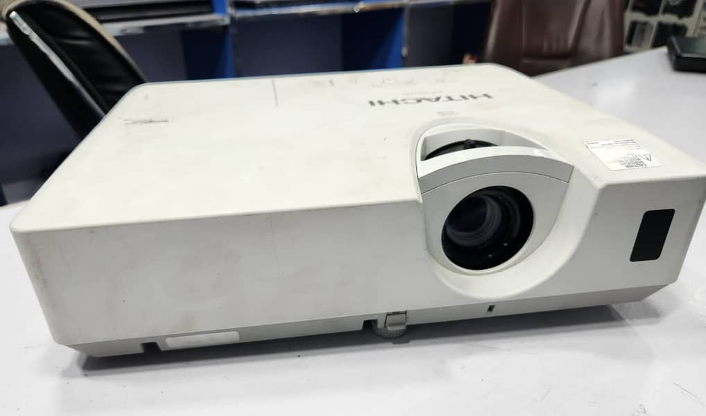 Used & New Projectors 4
