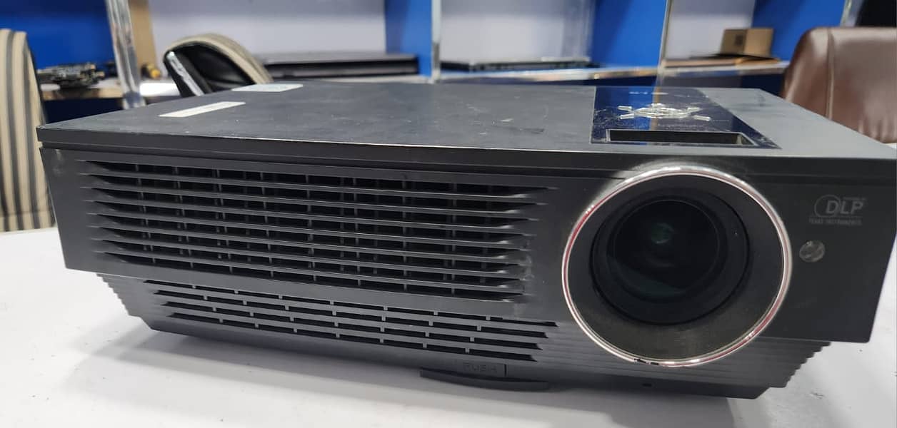 Used & New Projectors 5