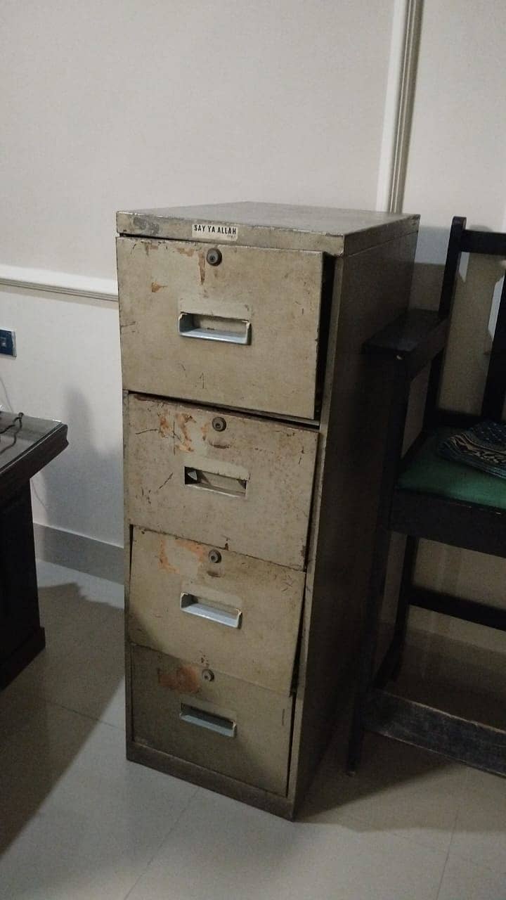 File cabinet, office almari , Lockers, Steel lockers 1