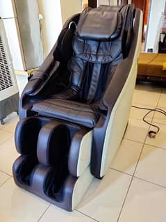 JC Buckman Massage chair 0