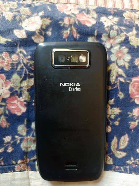 Nokia E63 1