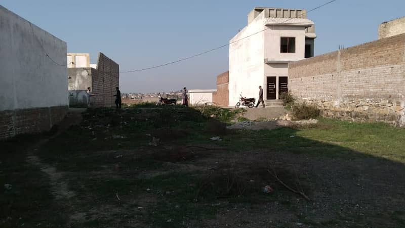 AL MAKKAH TOWN HAKIMABAD 5 MARLA PAIRS PLOT FOR SALE EACH PRICE 5
