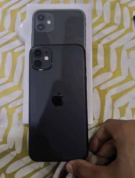 I phone 11 jv with box and 9 month apple warranty 10/10 1
