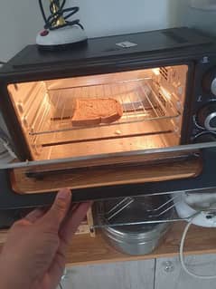slightly used oven toaster 0