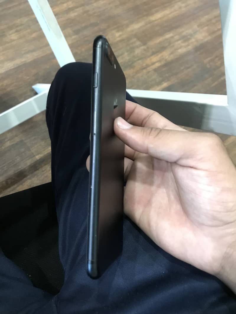 IPHONE 7 PLUS / 128 gb / PTA Approved 1