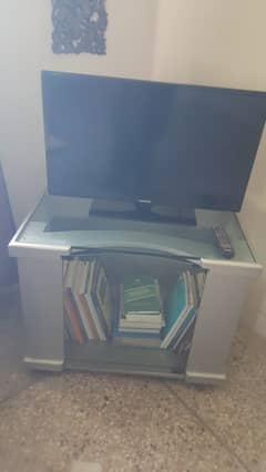 Samsung Led Tv 32 inch with trolley 0