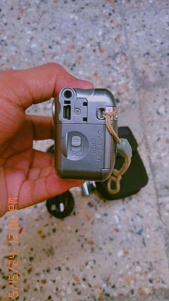 Canon Power Shot A410 (3.2) Digital Camera 5