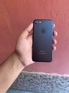 iphone 7 water pack non pta 32gb 10/10