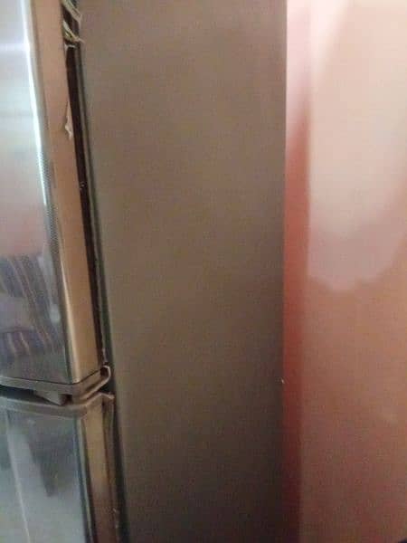 refrigerator good condition 2