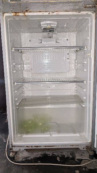 refrigerator for sell model Dawlance 5