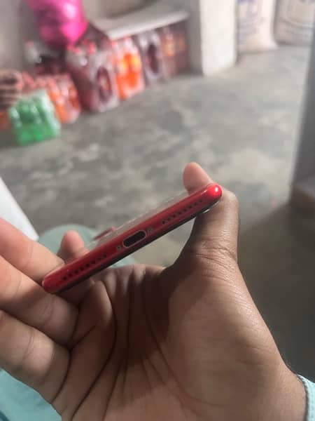 Iphone 8 Plus red colour 20k 6