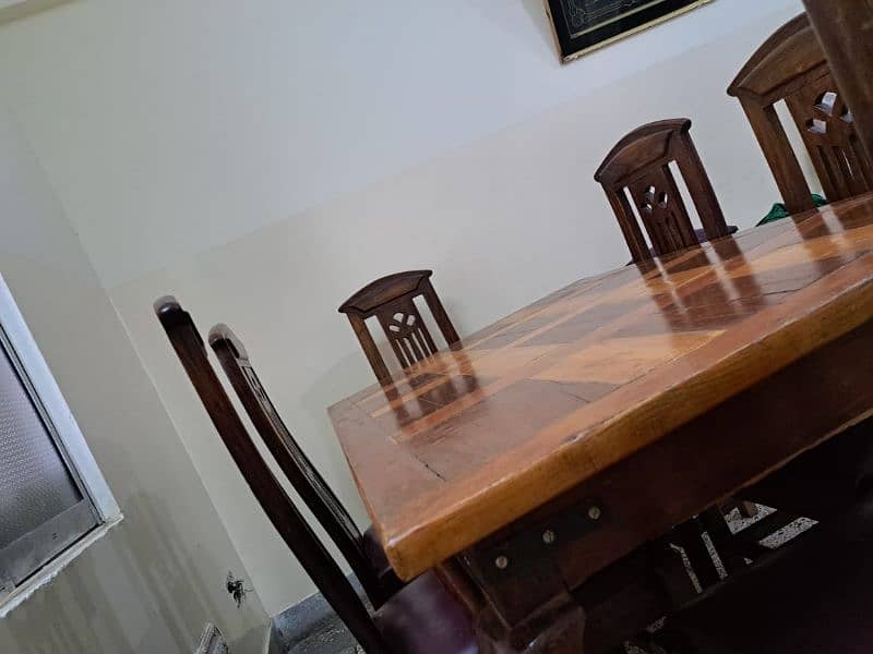 6 seater dining table 0