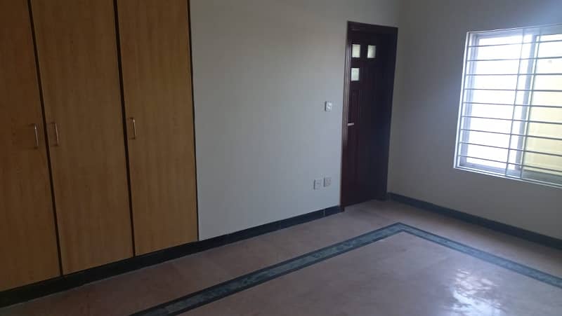 1 Kanal with Actual Pictures Double Unit House Available For Sale in F-17 Islamabad. 4