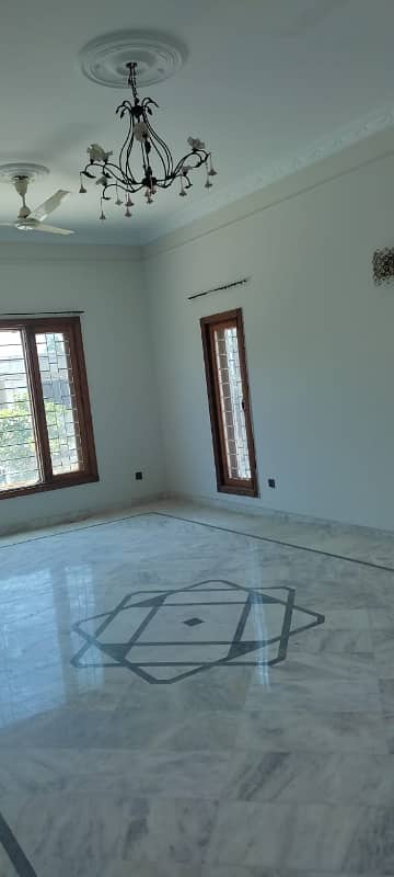 1700 yards Bungalow for rent 7 bedrooms attached bathrooms 13