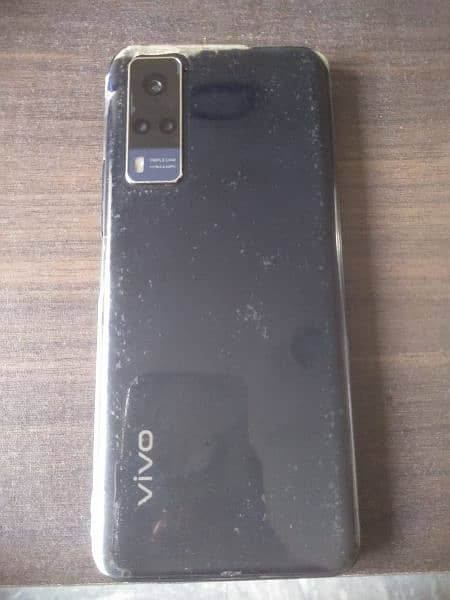 vivo y53 used box Available and charge but not original 3