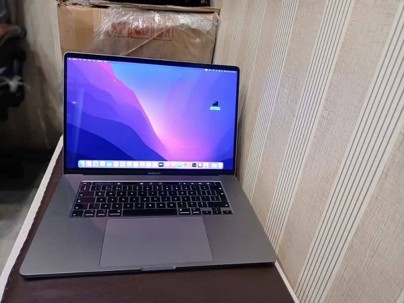 apple MacBook pro retina display 2019 core i7 16/512 16inch 2