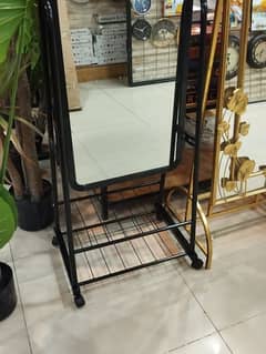 dressing mirror, portable , moveable mirror, dressing