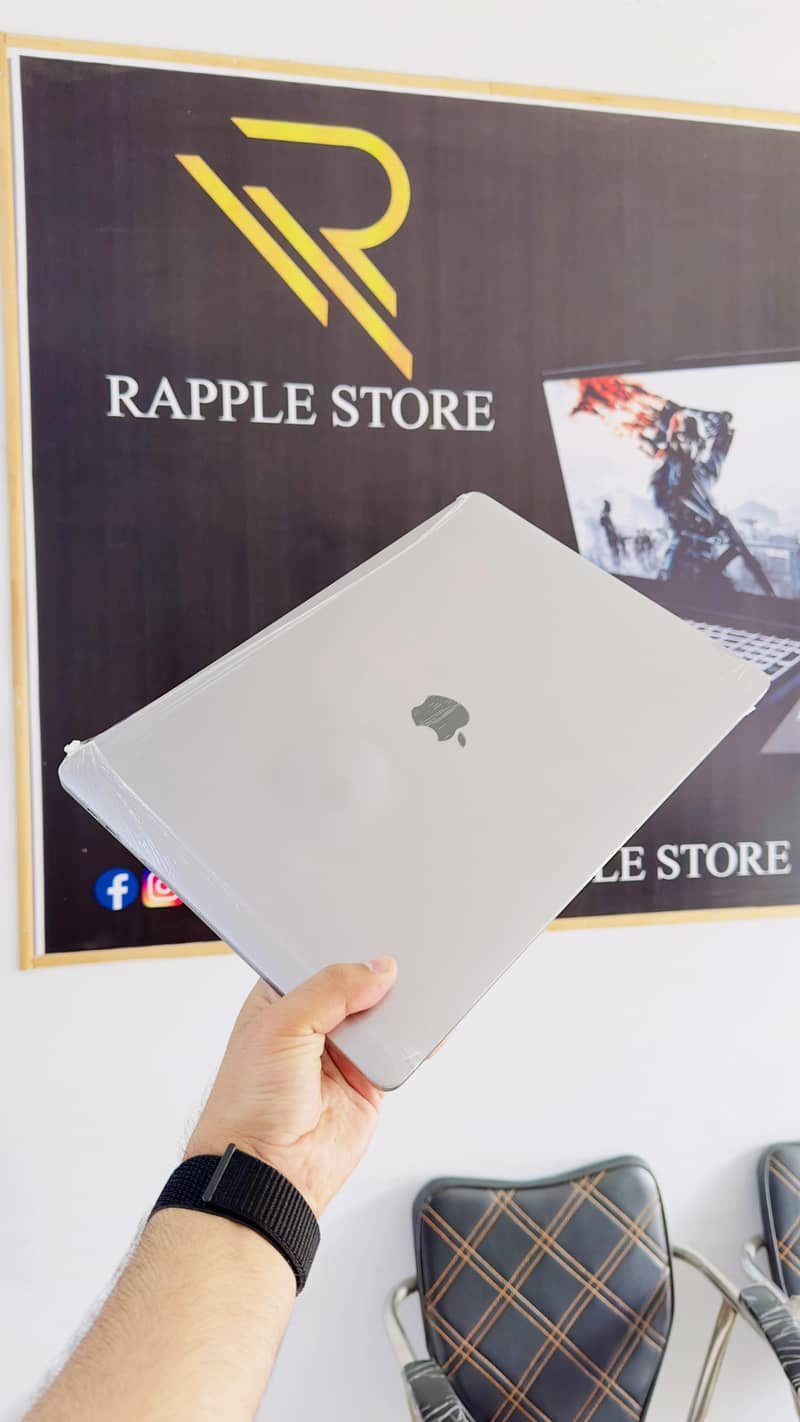 Apple MacBook Pro 2019 Core i7 Space Gray Colour With Box 3
