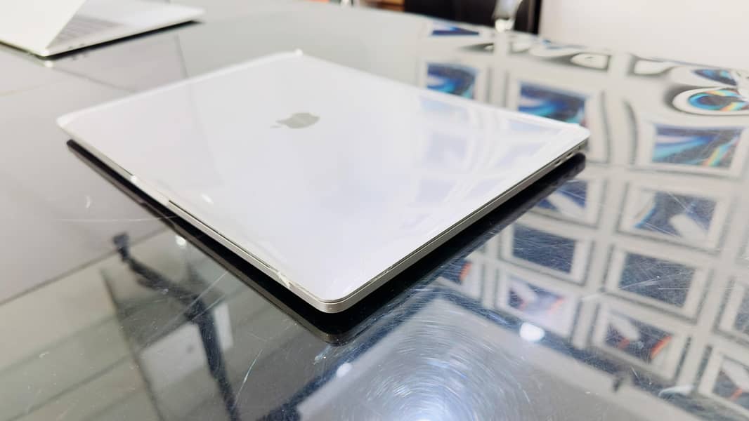 Apple MacBook Pro 2019 Core i7 Space Gray Colour With Box 8