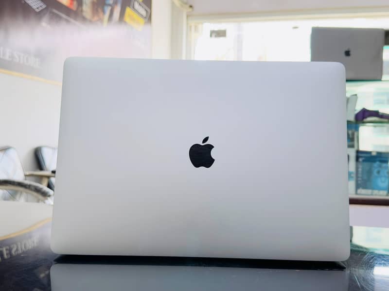 Apple MacBook Pro 2019 Core i7 Space Gray Colour With Box 9