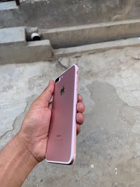 iPhone 7plus pta Approved 3