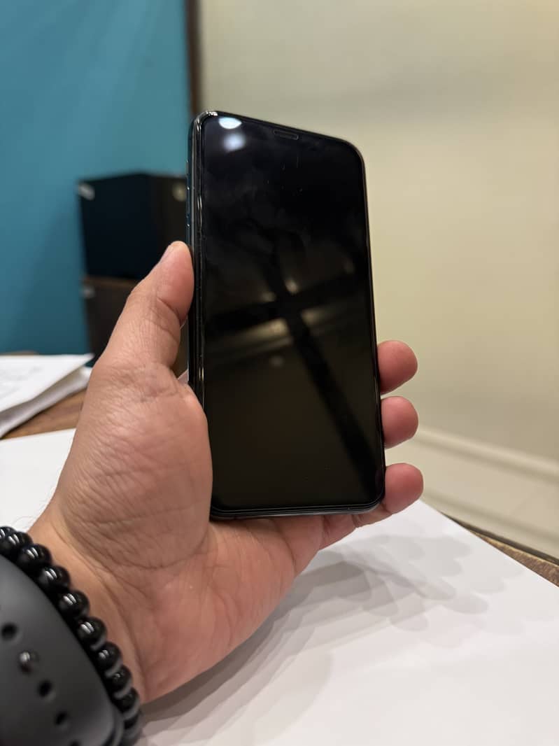 Iphone 11 Pro 256gb PTA Approved For Sale 3