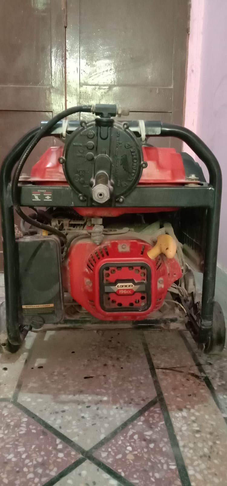 Naya generator for sale 2-5 K. V 1