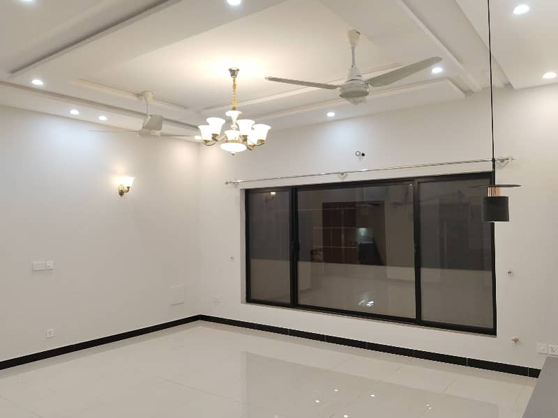 Luxurious portion Available For Rent In DHA phase 2 Islamabad 3