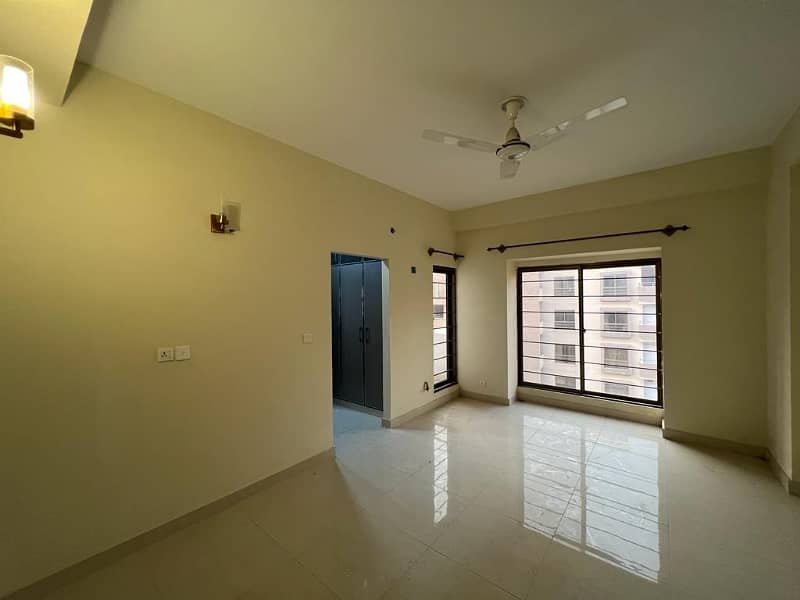 Brand New 3 Bed Apartment For Rent Available DHA 5 8