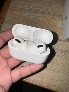 Apple Airpods Pro 9/10 condition