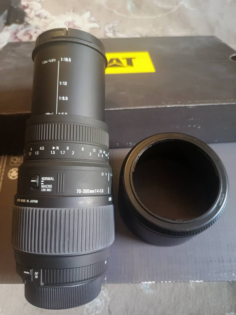 Lens 70-300 mm sigma (made in Japan) 1