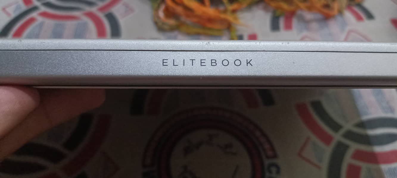 HP Elitebook new logo i5 8gen 8ram 256rom, scratchless condition 11
