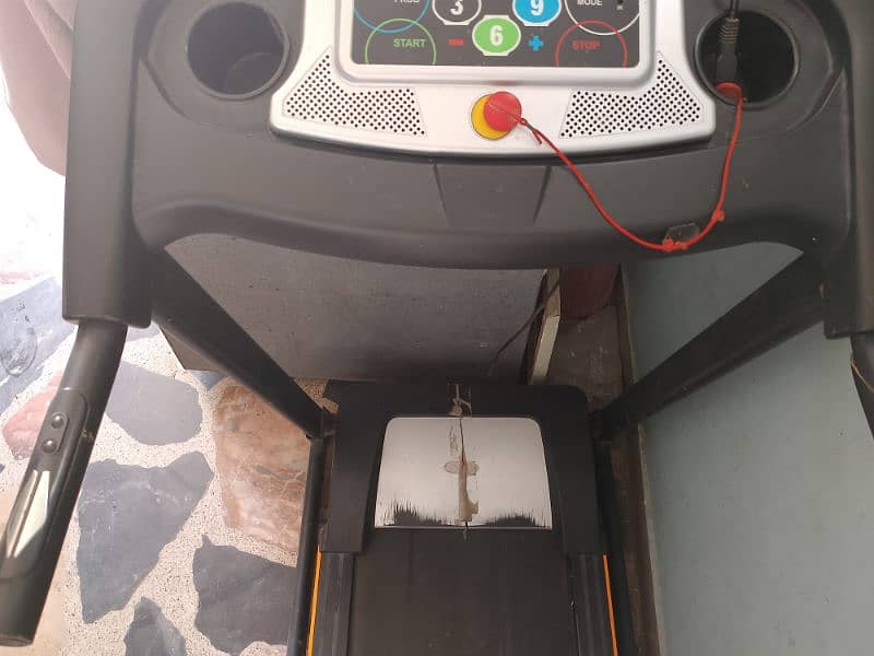 Treadmill In Excellent Condition in a very Reasonable price 7