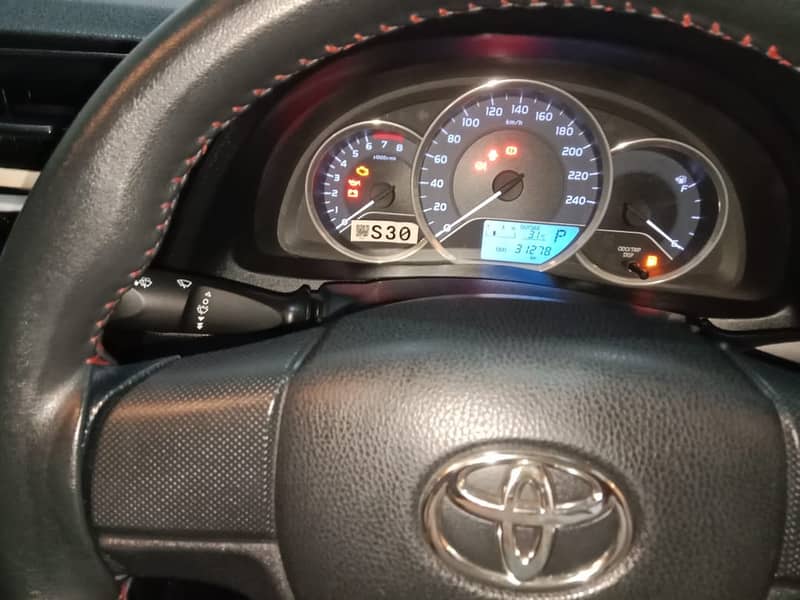 Toyota Corolla Gli 2020 Model 11