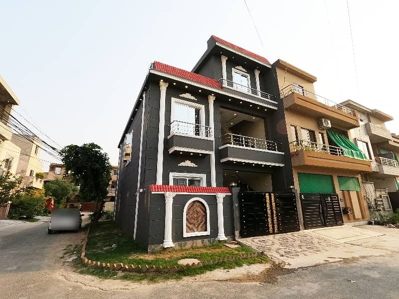 Facing Park 5 Marla House Is Available In Affordable Price In Nasheman-E-Iqbal Phase 2 2