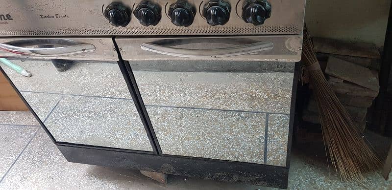 Gas Stove in good condition 6