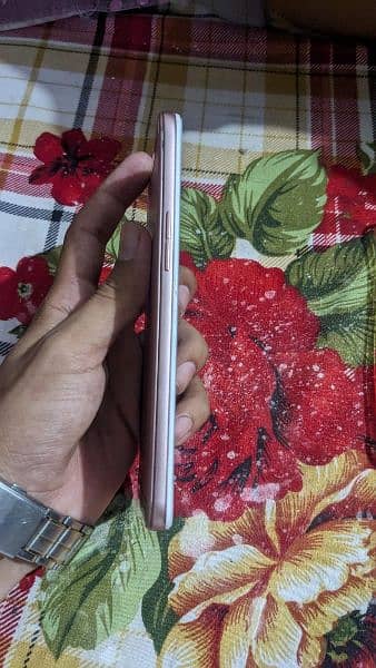 oppo f1s 4-64 all ok pta official approved 3