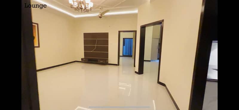 Top Of Line 5 Marla Luxury Modern New House Avalible Near Park For Sale 7