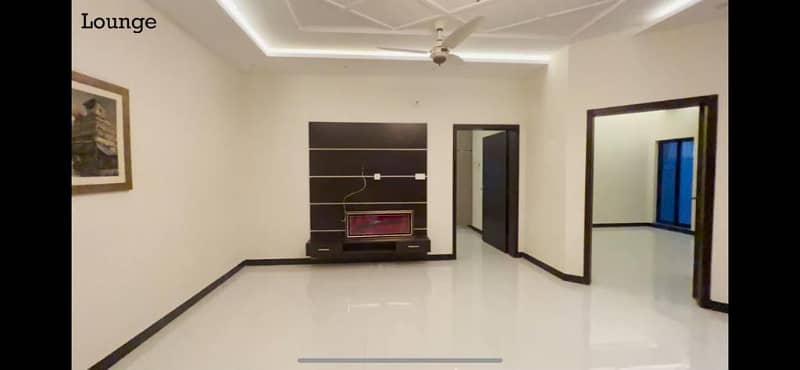 Top Of Line 5 Marla Luxury Modern New House Avalible Near Park For Sale 12