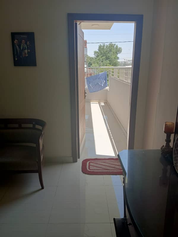Flat for sale in excellent residencial boundry wall society. In block 5 Clifton 23