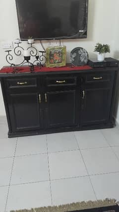 black drawer