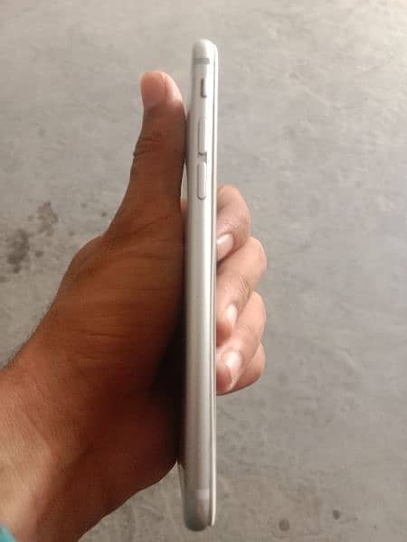 iPhone 6  bypass 64 GB finger nhi chalta 2