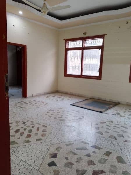 4 bed drawing lounge renovated portion for rent 2