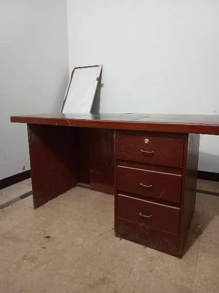 Used Office Table for sale 2