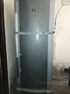 Dawlance fridge for sale